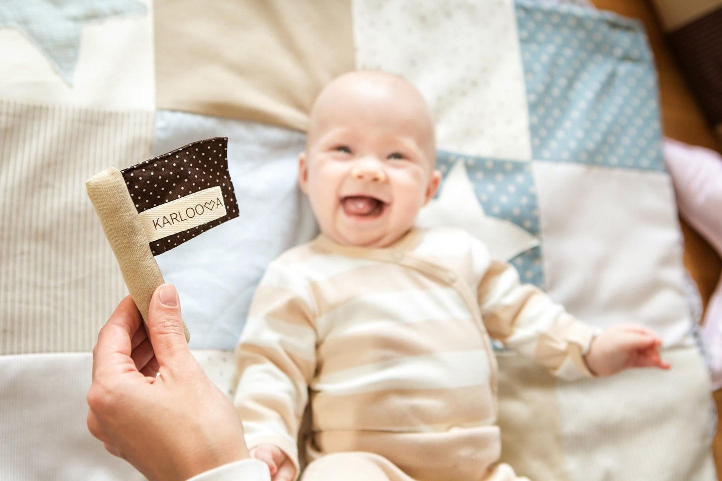 Baby Gift Pack: Comfort Blanket & Sensory Flag - Kindeco
