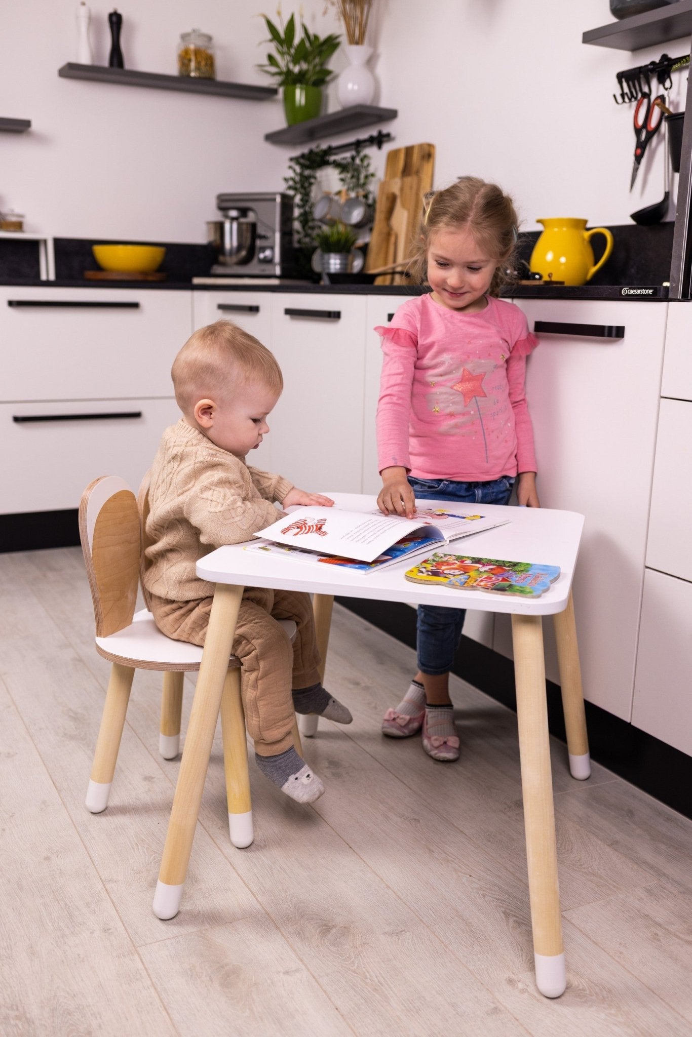 Bunny Table and Chair Set - Kindeco