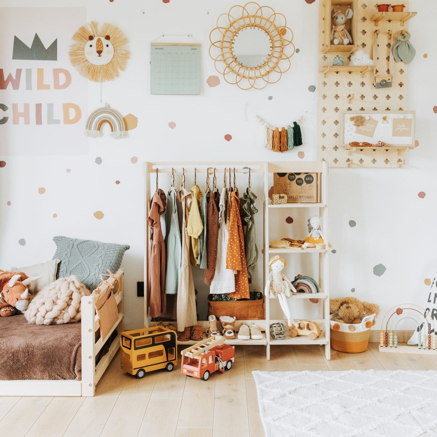 Clothing Rack with Shelves for Toddlers - Kindeco