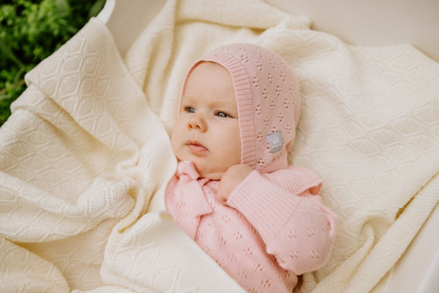 Gift Set - Blanket, Romper & Bonnet (HAPPINESS Collection) - Kindeco