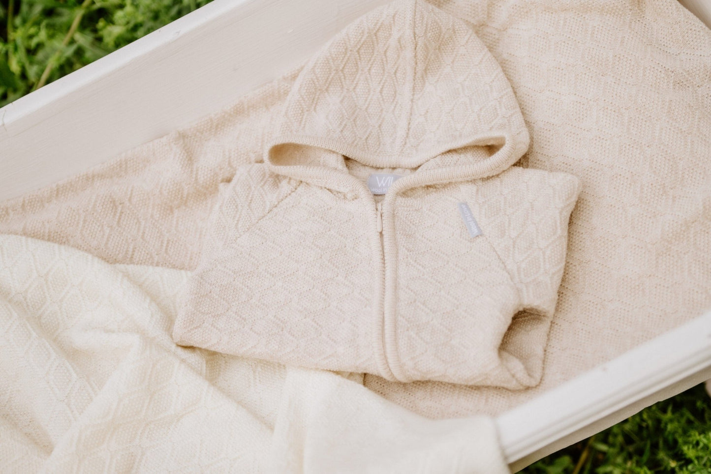 Gift Set - Blanket, Romper & Bonnet (HAPPINESS Collection) - Kindeco