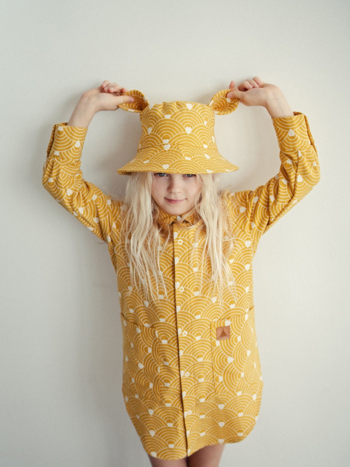 Kids Hat with Ears - Waves on Mustard - Kindeco