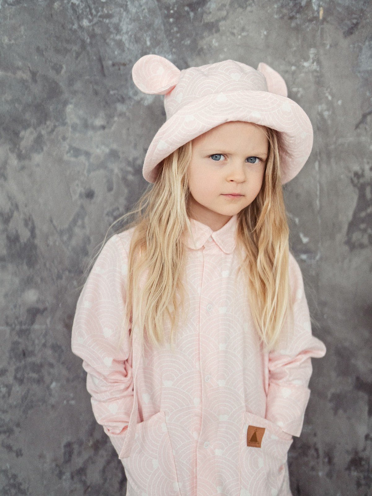 Kids Hat with Ears - Waves on Pink - Kindeco
