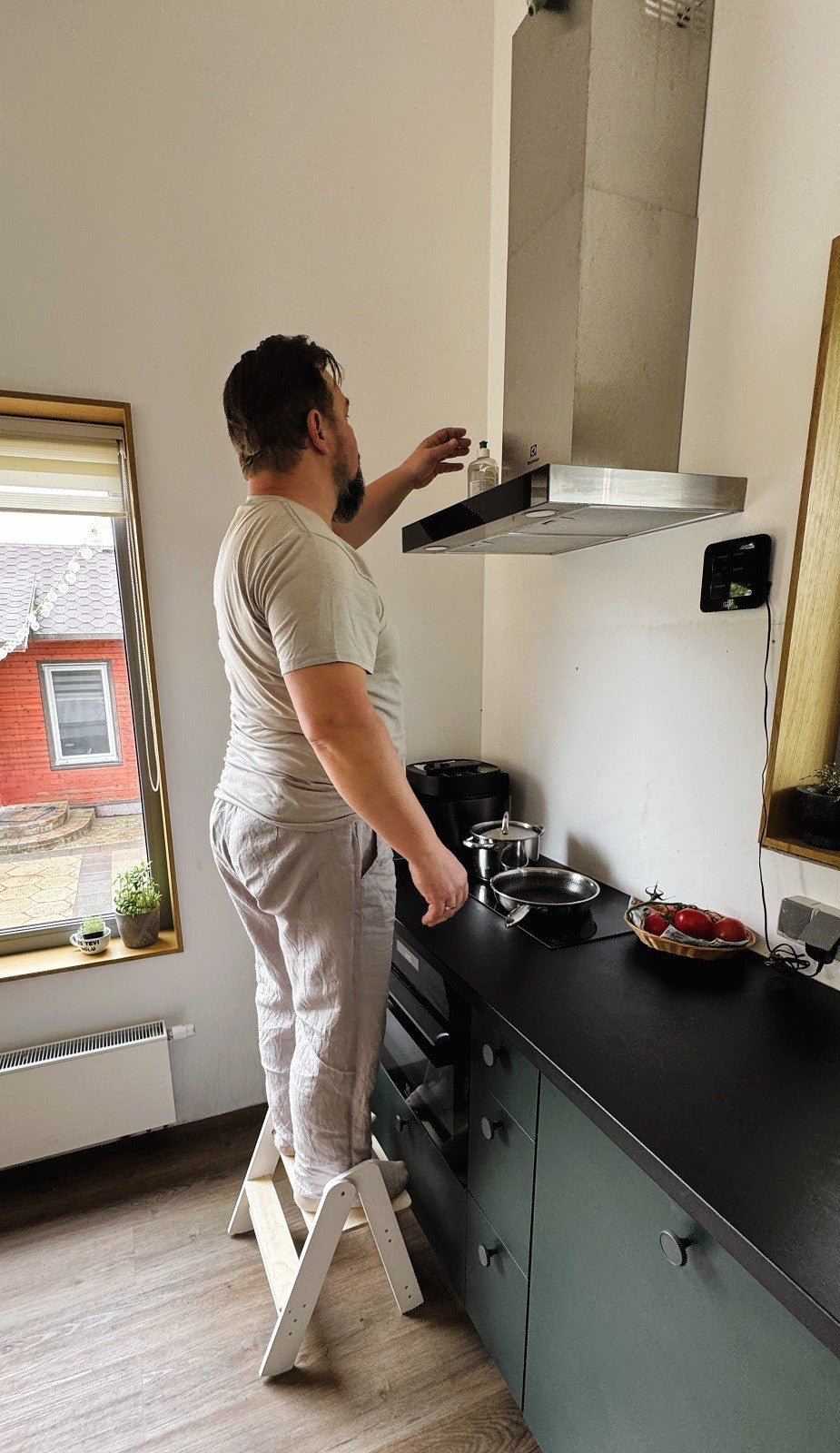 Little Space - Saving Step Stool - Kindeco