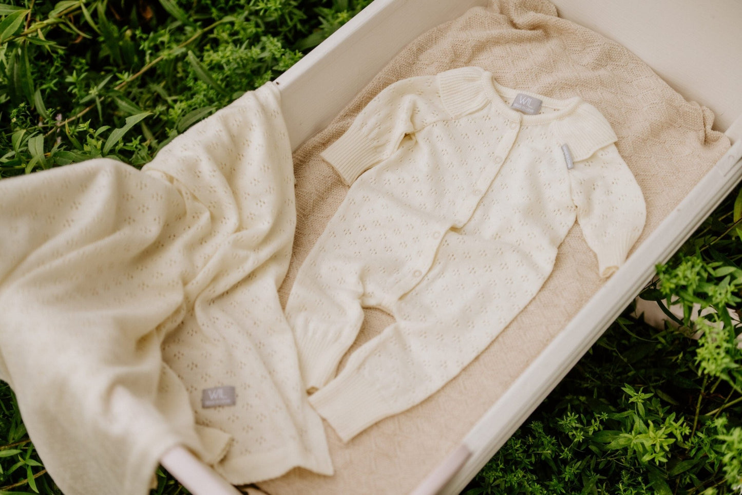 Merino Wool Baby Blanket - LOVE Collection - Kindeco