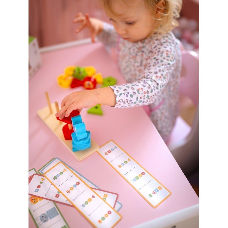 Montessori Puzzle Pyramid with Animals - Kindeco