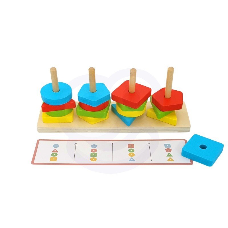 Montessori Puzzle Pyramid with Animals - Kindeco