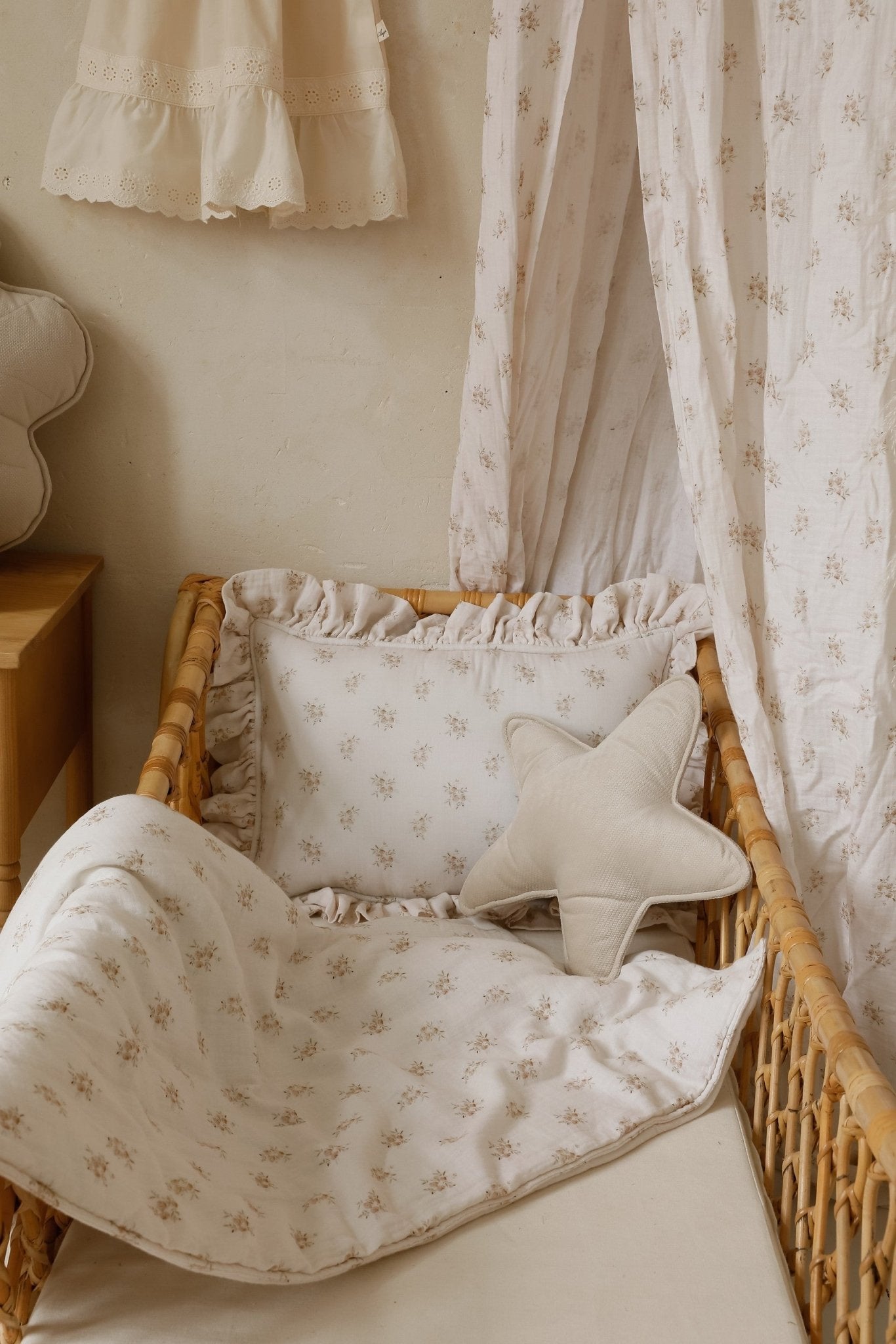 Muslin Baby Blanket + Pillow Set - Boho Flowers - Kindeco