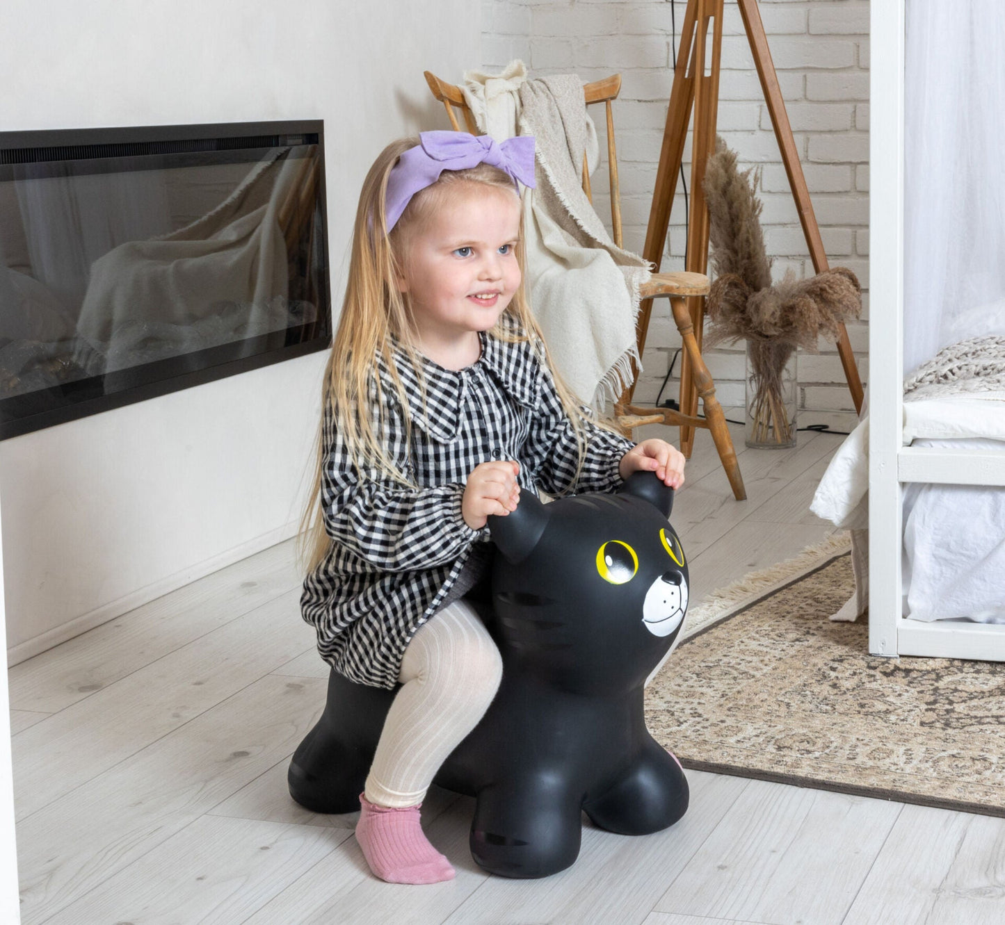 My First JUMPY – Black Cat Hopper - Kindeco