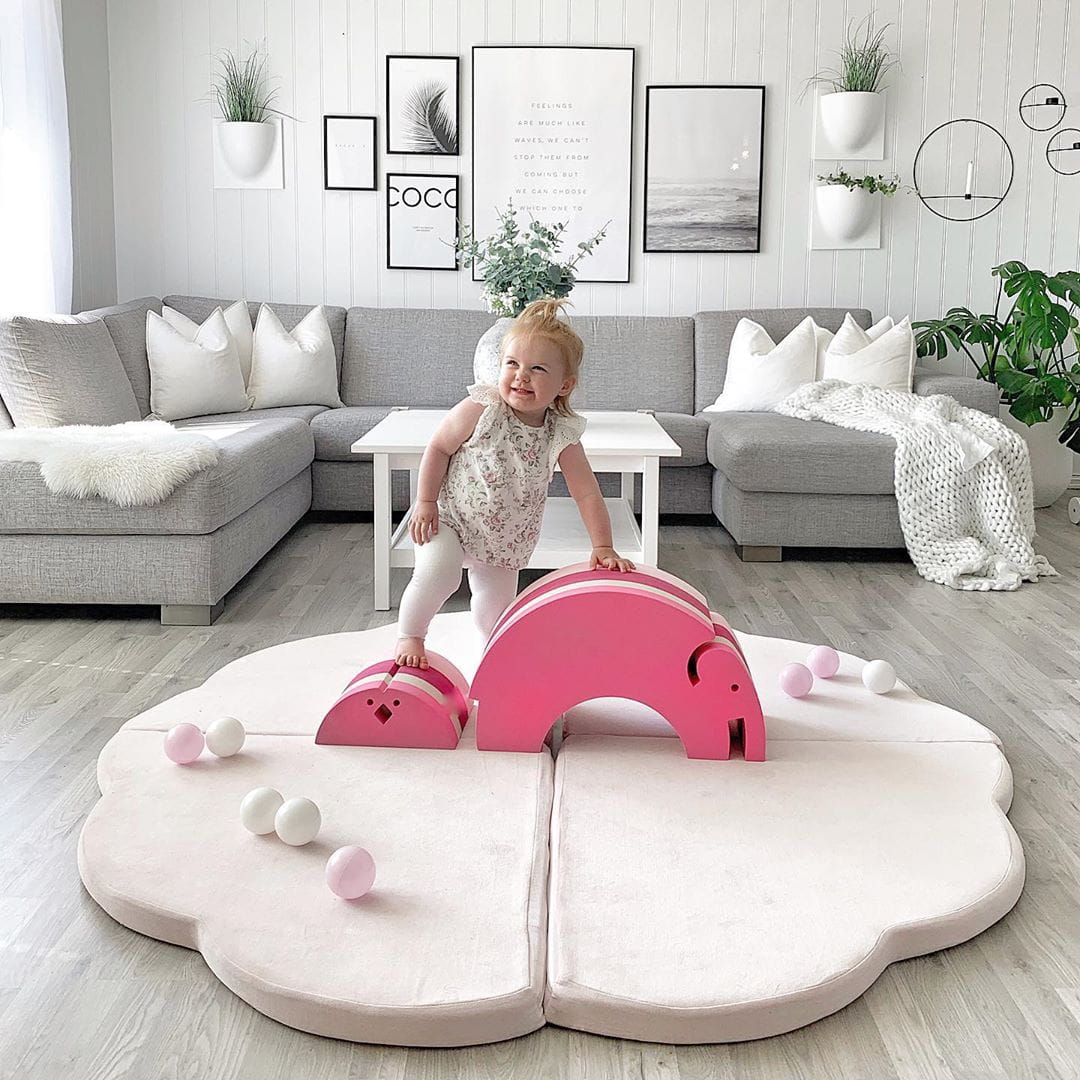 Play Mat for Kids - Cloud Shaped Pink Velvet - Kindeco