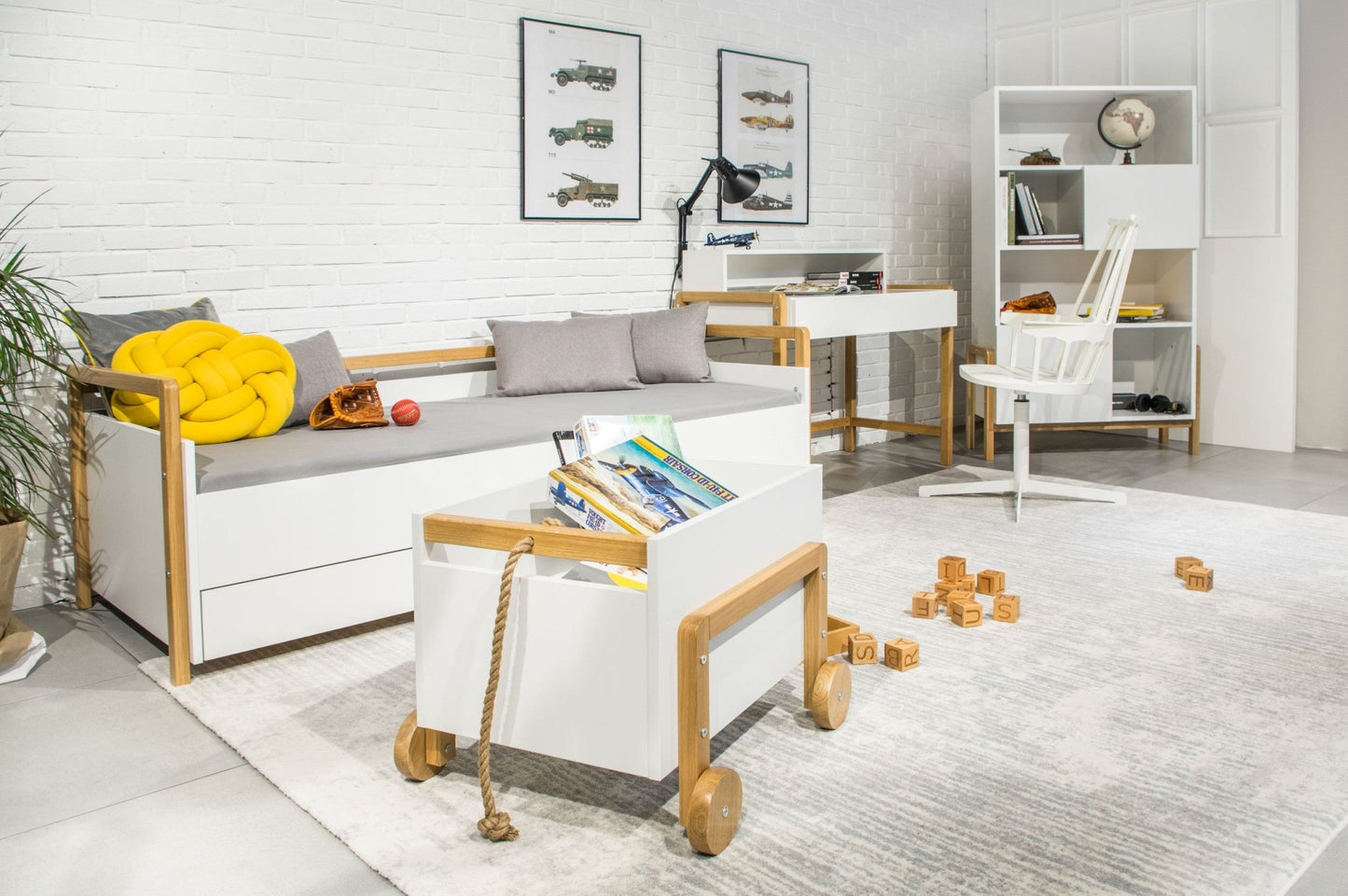 Victor Daybed with Drawers - Kindeco