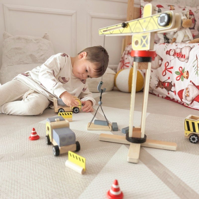 Wooden Construction Site Set with Vehicles - Kindeco