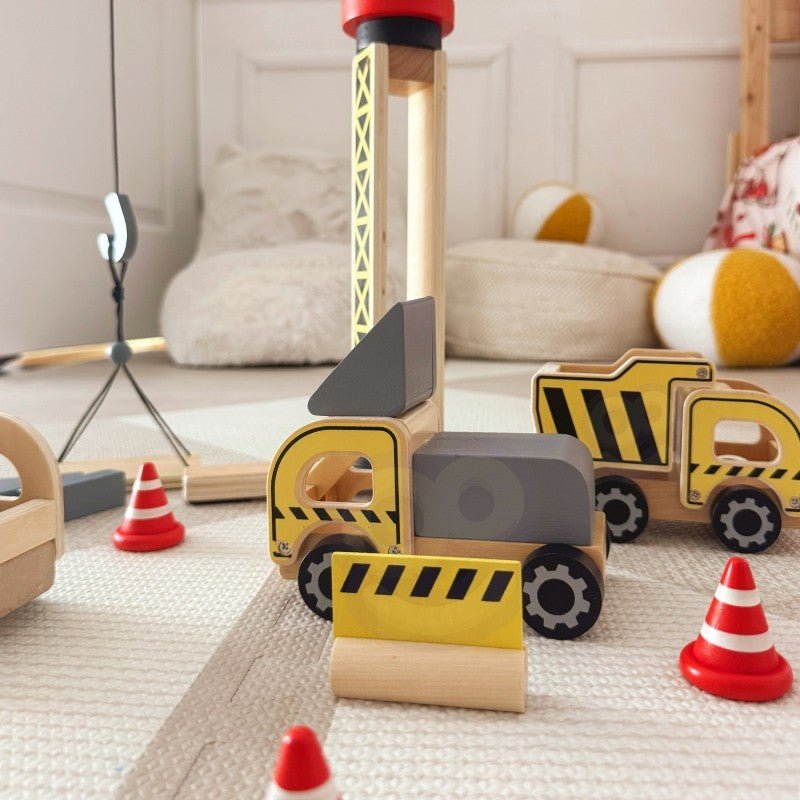 Wooden Construction Site Set with Vehicles - Kindeco