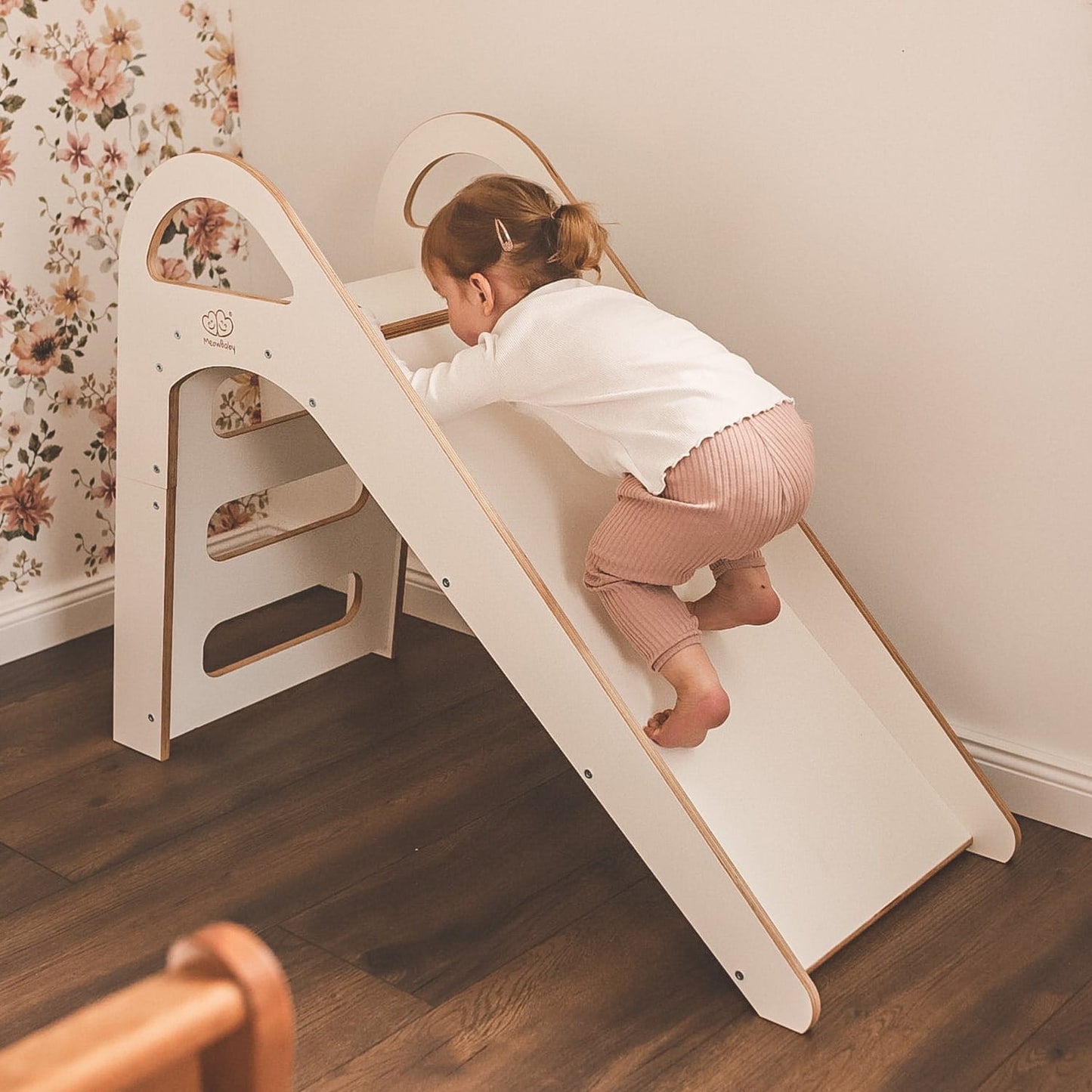 Wooden Indoor Scandi Slide for Children 87x46cm - Kindeco