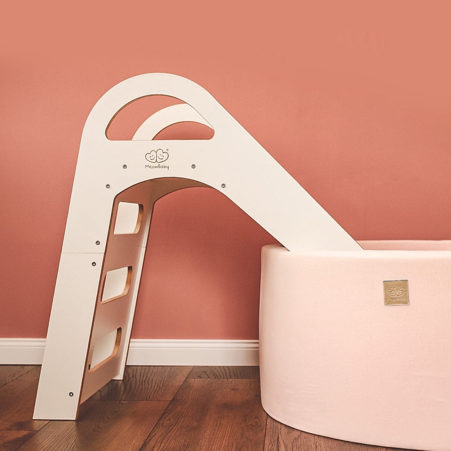 Wooden Indoor Scandi Slide for Children 87x46cm - Kindeco