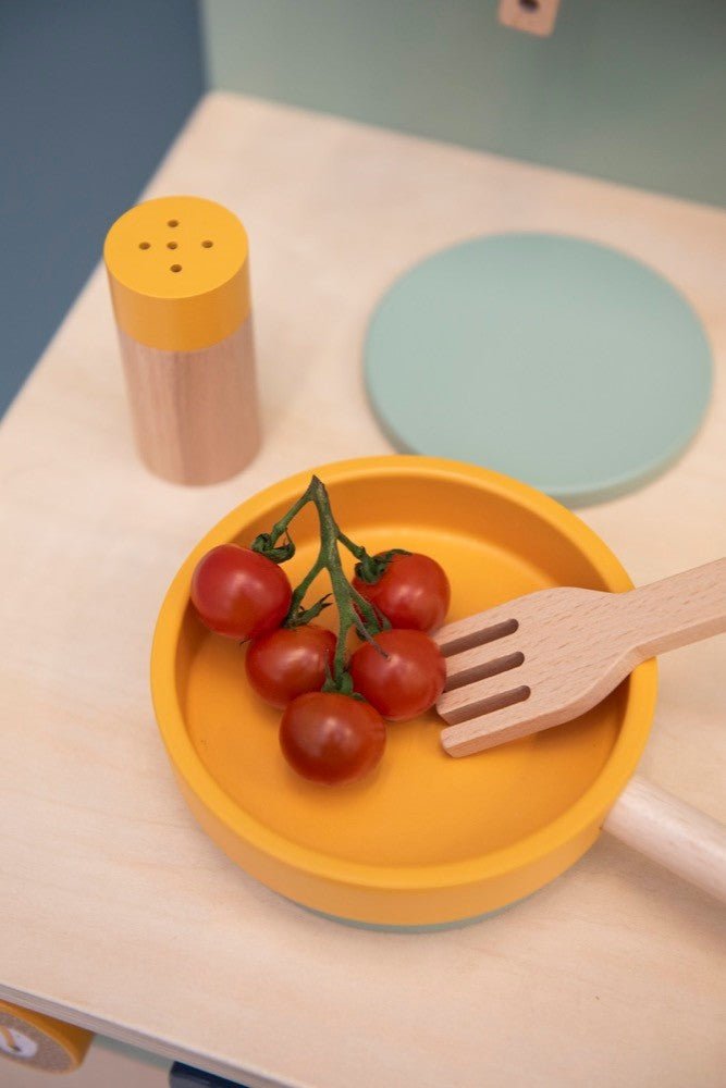 Wooden Kitchen Set - Mr. Lion - Kindeco