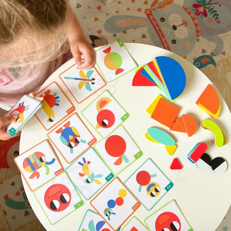 Wooden Montessori Shape Puzzle - Kindeco