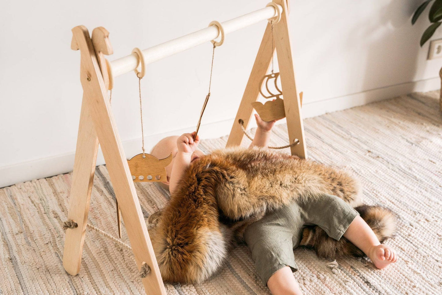 Wooden Play Gym for Baby - Kindeco
