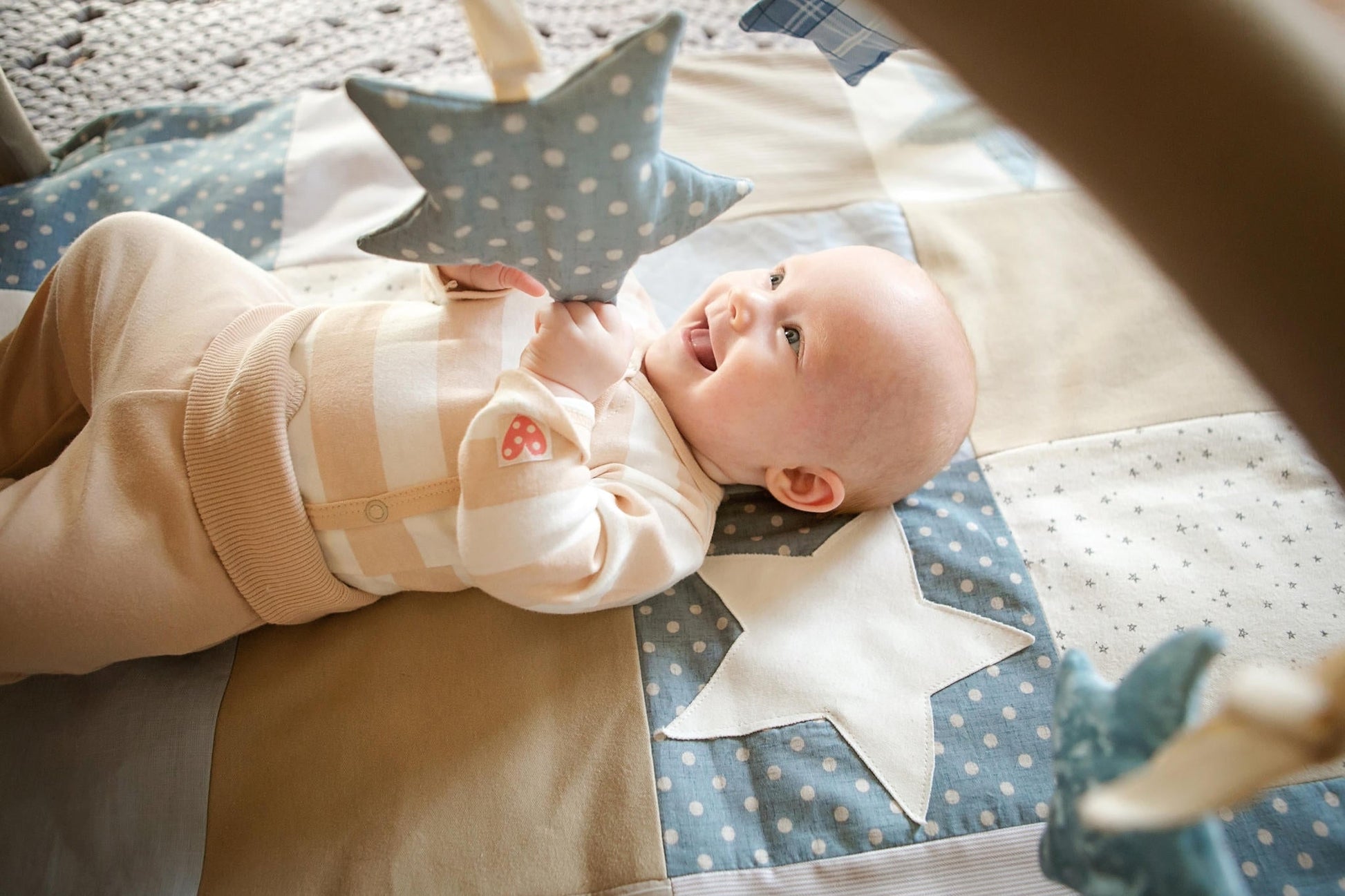 Baby Activity Mat with Arches & Toys - Blue (80x80cm) - Kindeco