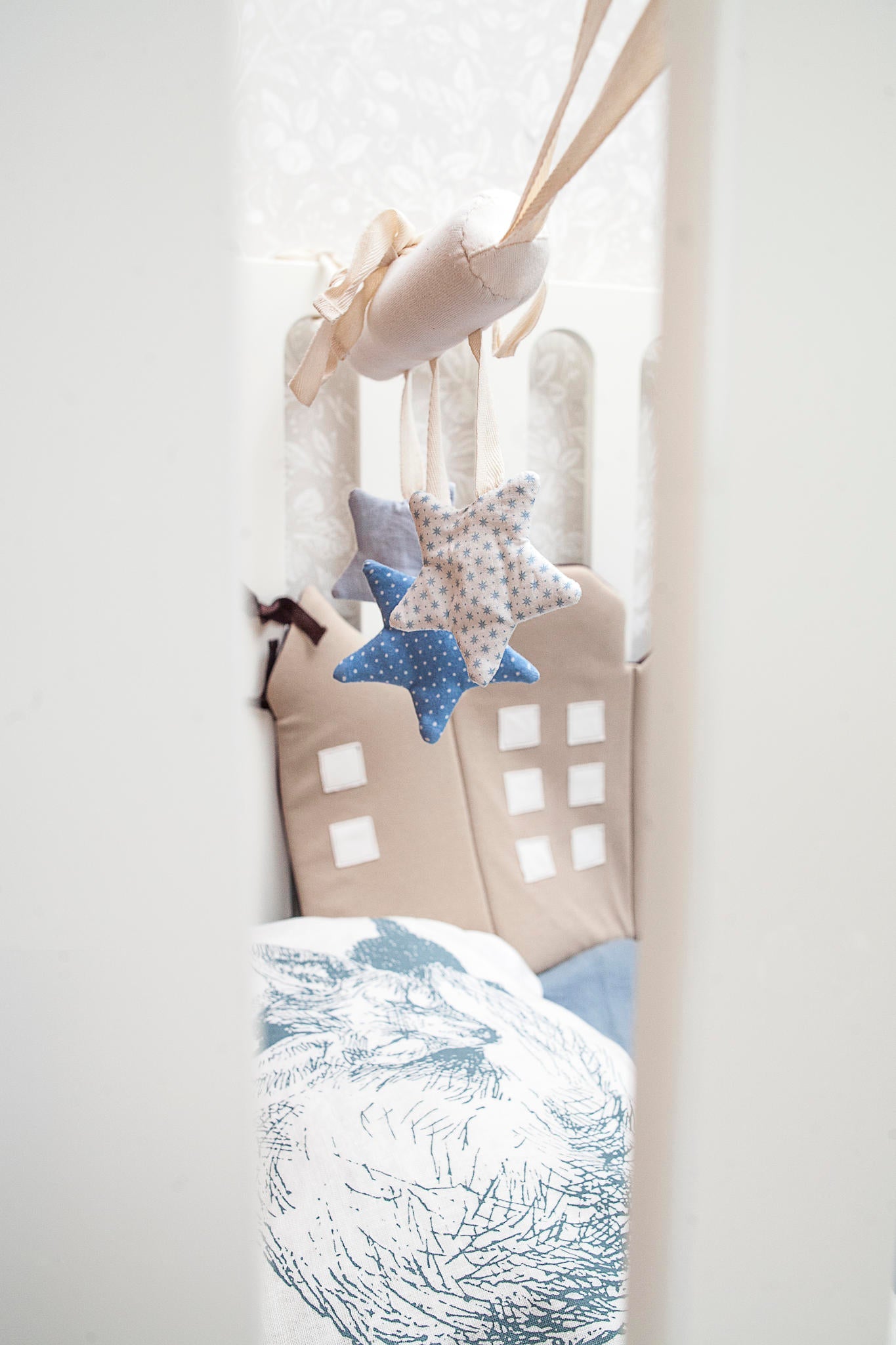 Baby Crib Toy - Stars (Pink & Blue) - Kindeco