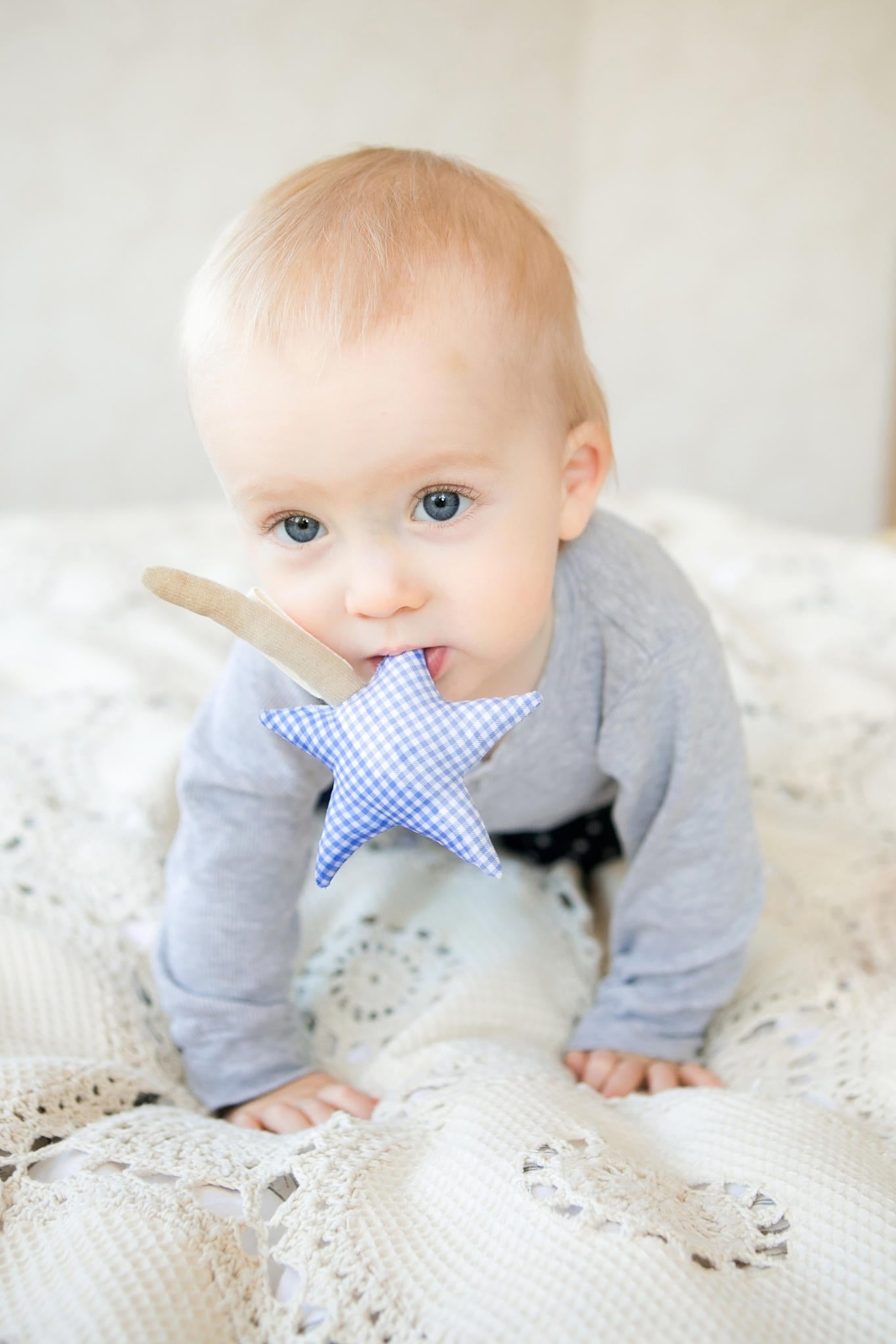 Baby Gift Pack: Comfort Blanket & Magic Wand - Kindeco