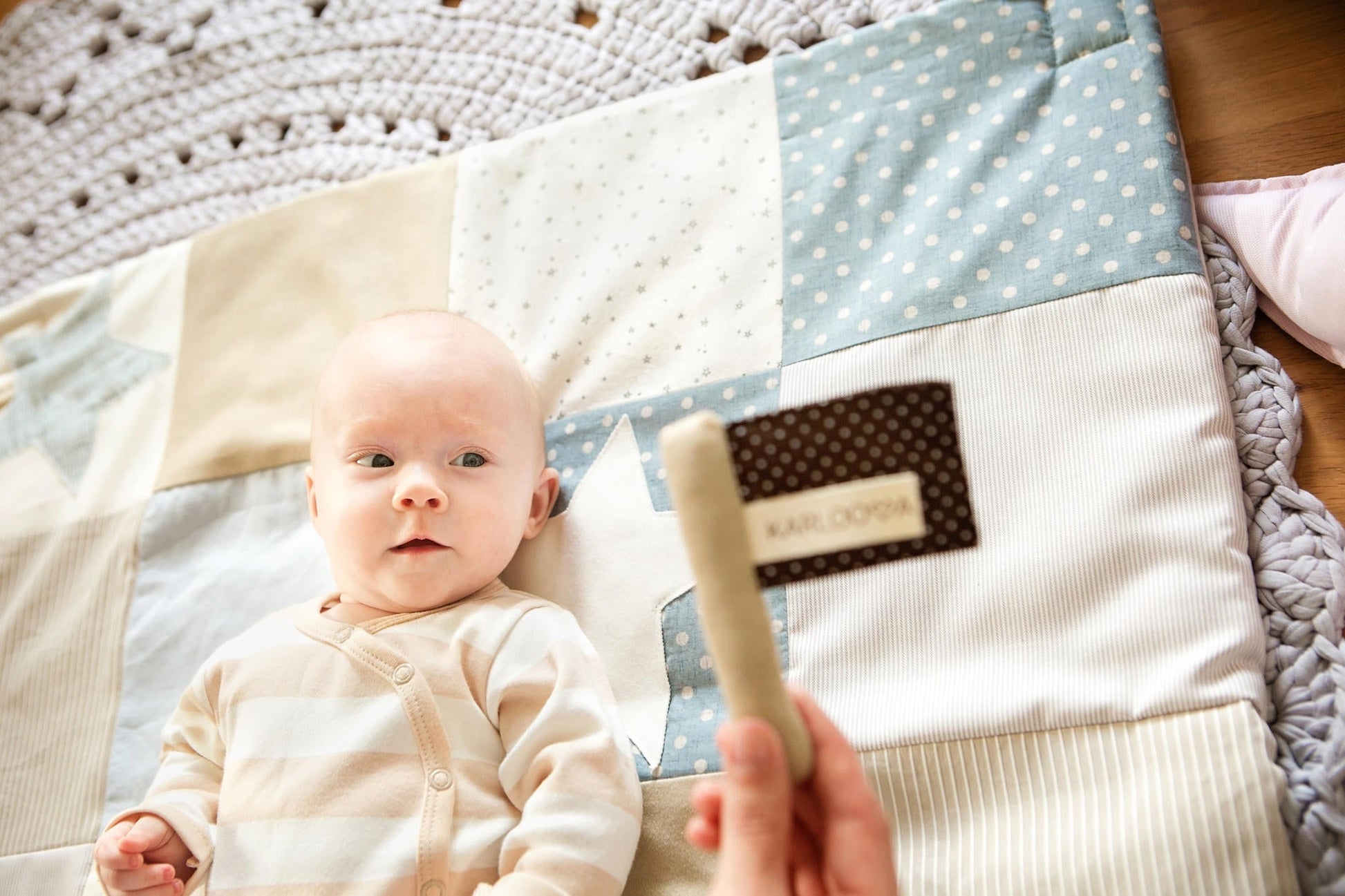 Baby Gift Pack: Comfort Blanket & Sensory Flag - Kindeco