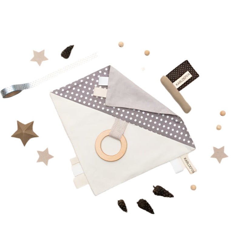 Baby Gift Pack: Comfort Blanket & Sensory Flag - Kindeco