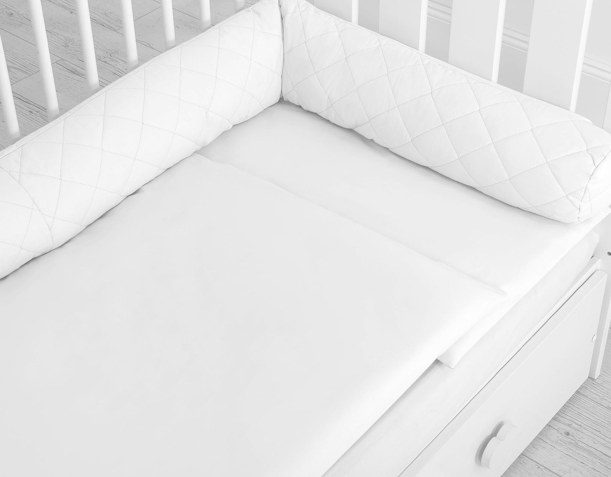 Baby Nest 2 - in - 1 Quilted – White - Kindeco