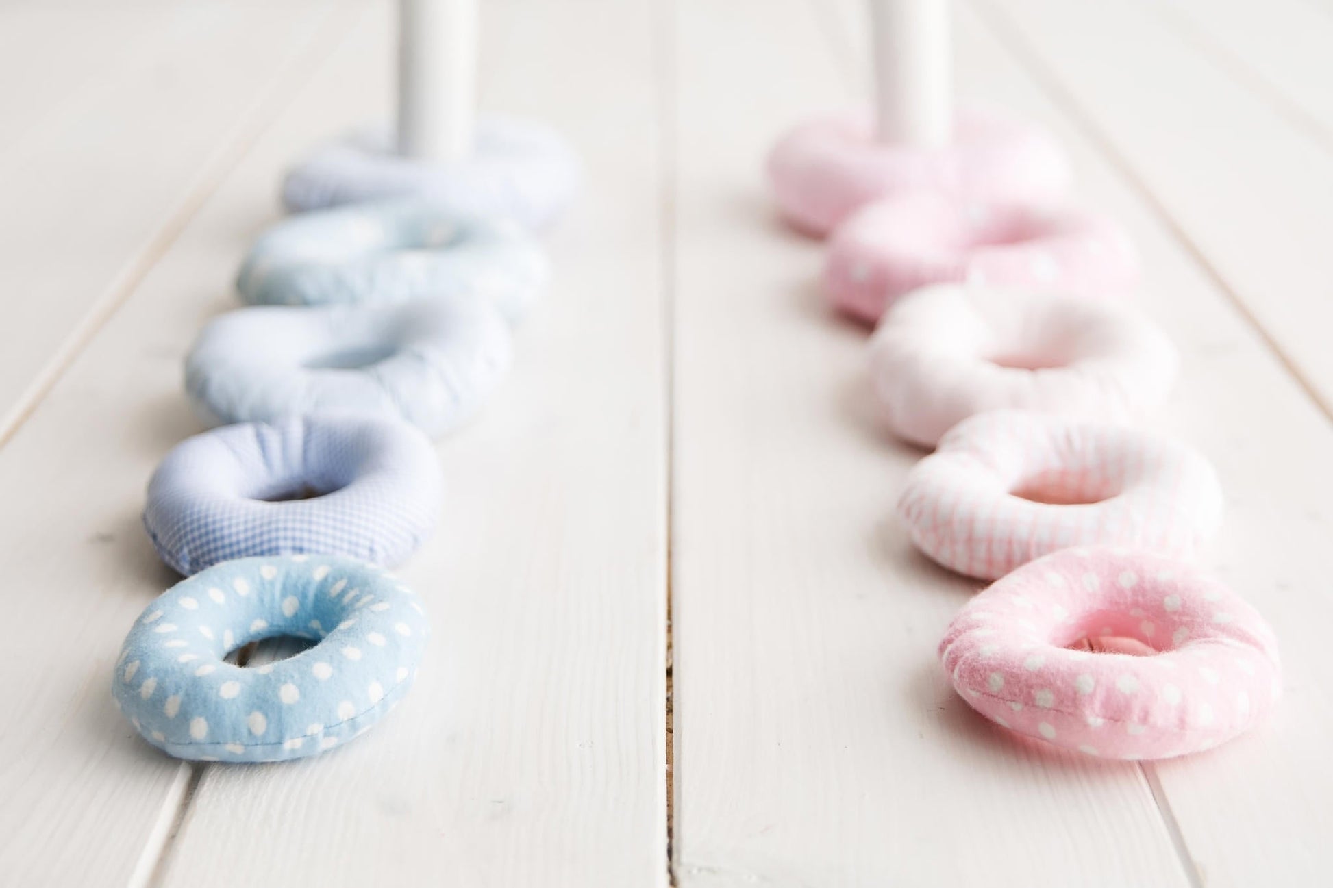 Jingling and Crinkling Tower for Babies - Kindeco