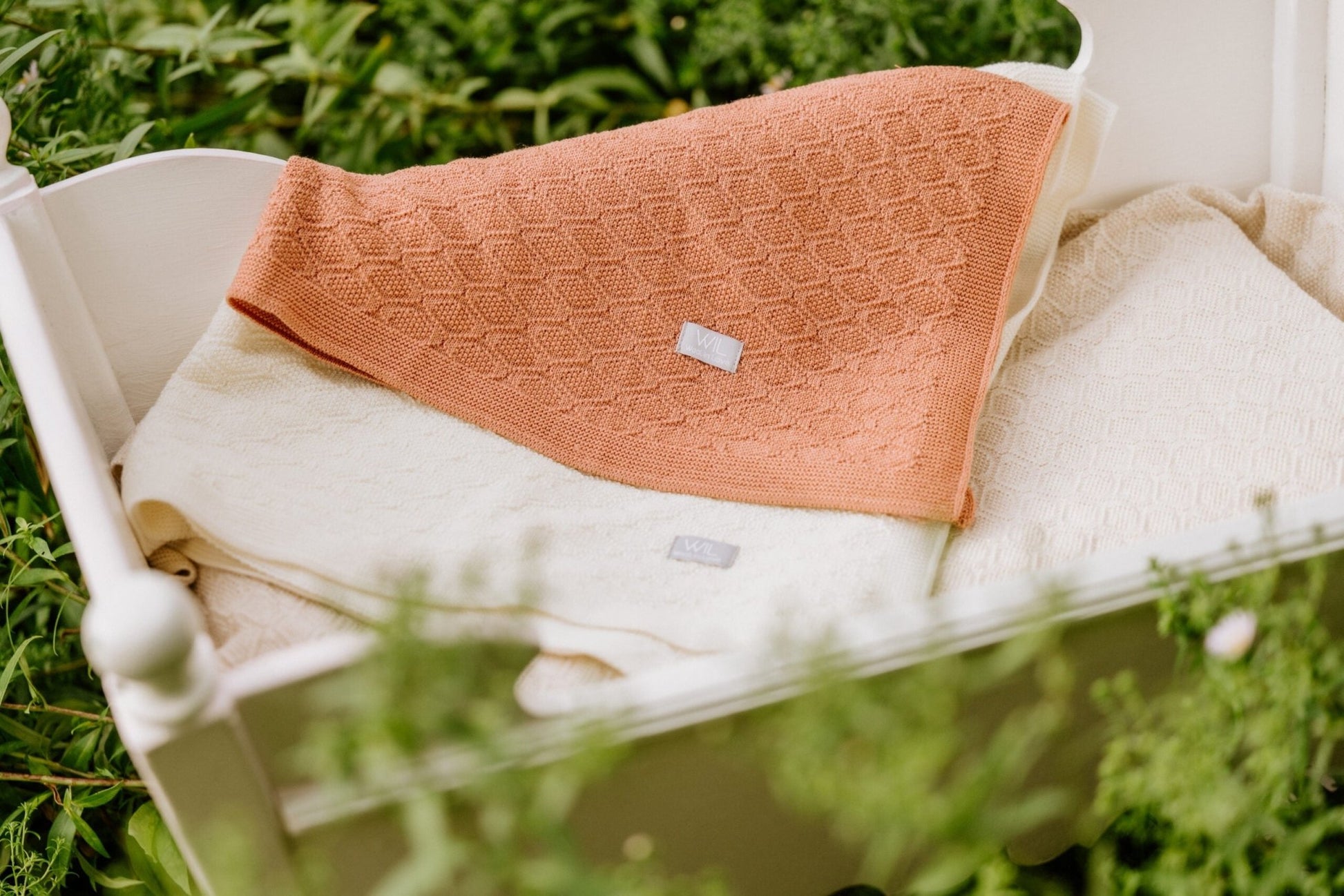 Merino Wool Baby Blanket - HAPPINESS Collection - Kindeco