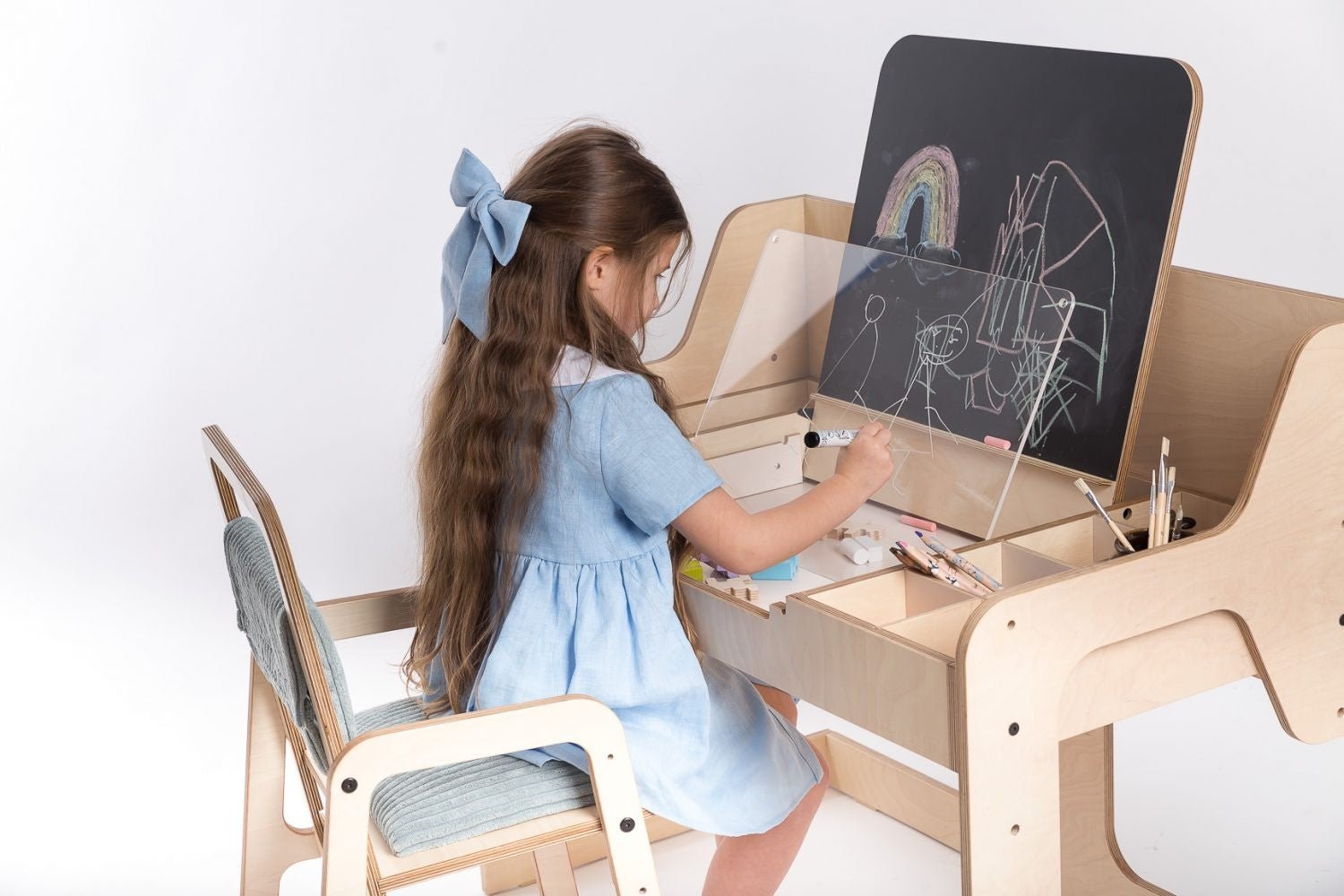 Multisensory Art Table/Desk Luula - Kindeco