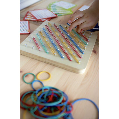 Wooden Geoboard Puzzle with Rubber Bands - Kindeco