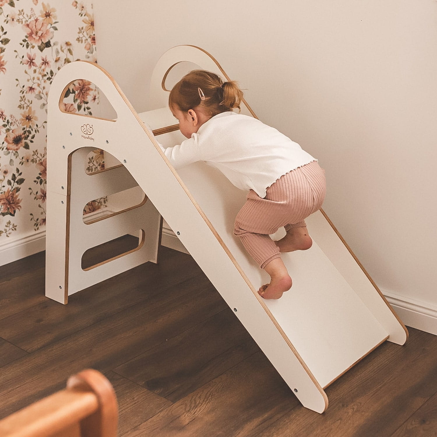Wooden Indoor Scandi Slide for Children 87x46cm - Kindeco
