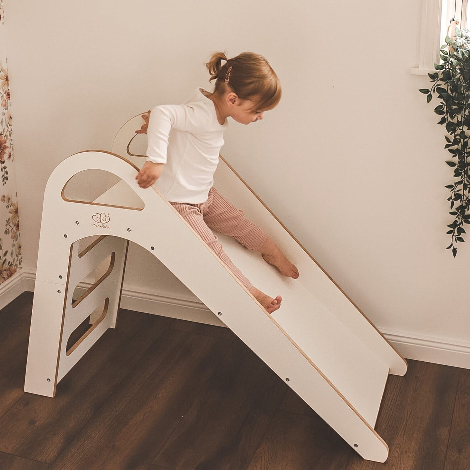 Wooden Indoor Scandi Slide for Children 87x46cm - Kindeco
