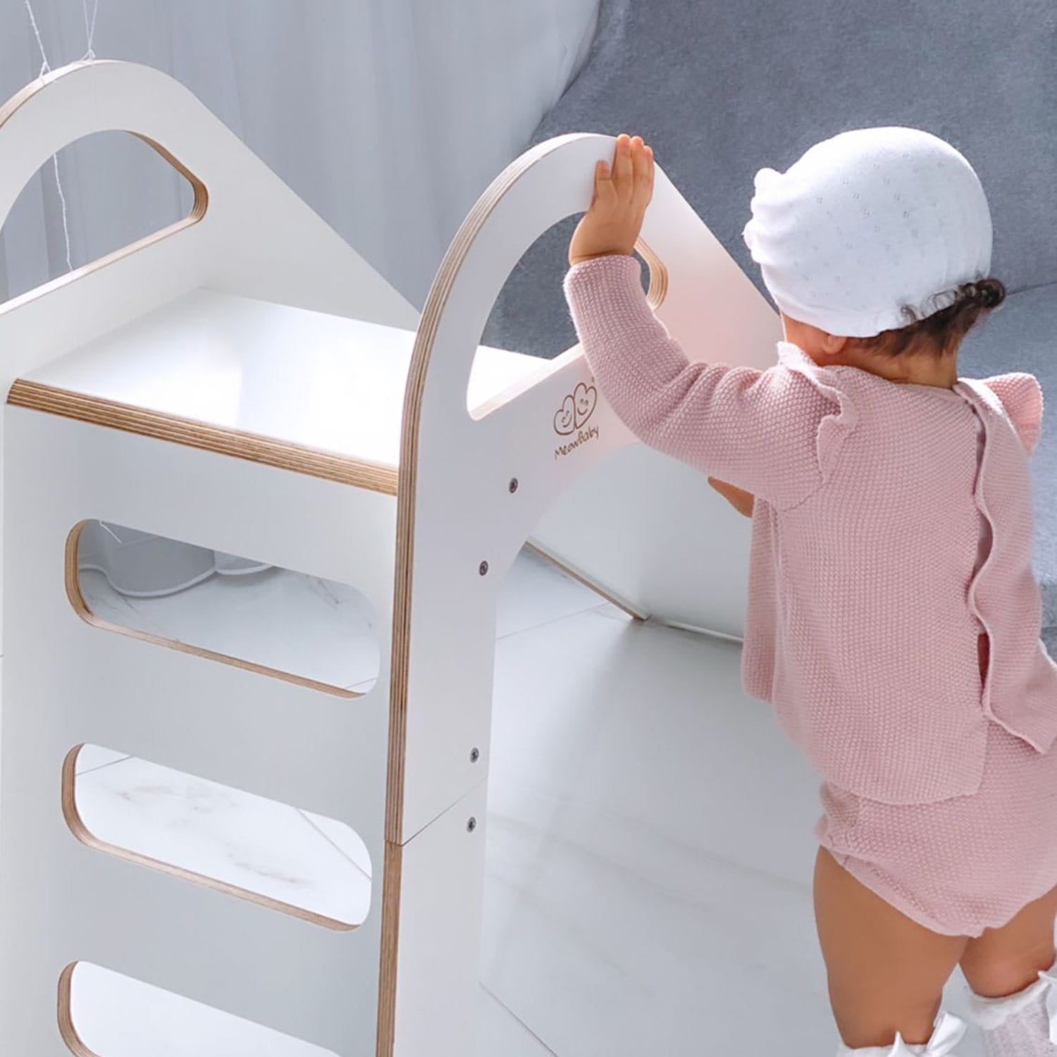 Wooden Indoor Scandi Slide for Children 87x46cm - Kindeco